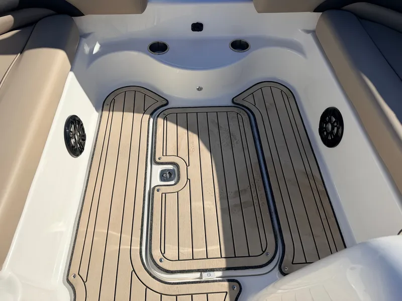 Slide: The Image of Interior of 2021 Hurricane Fun Deck 198 boat. - 19