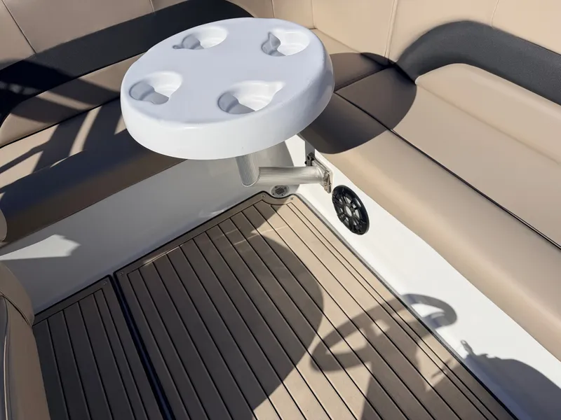 Slide: The Image of Interior of a 2021 Hurricane Fun Deck 198 boat. - 41