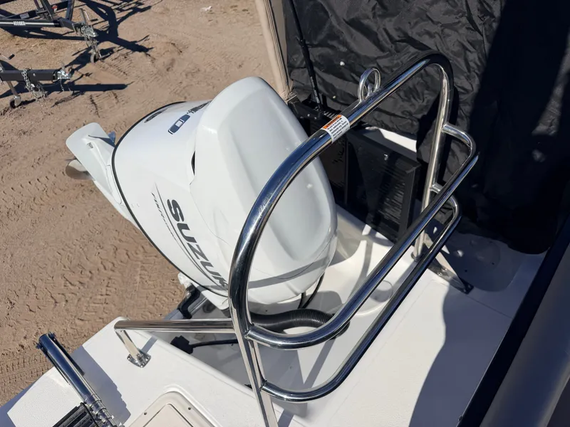 Slide: The Image of Suzuki 140HP engine on Hurricane Fun Deck 198, 2021 model. - 47