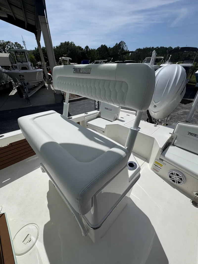 Slide: The Image of Pathfinder 2500 Hybrid 2026 boat seat outdoors in sunlight. - 40