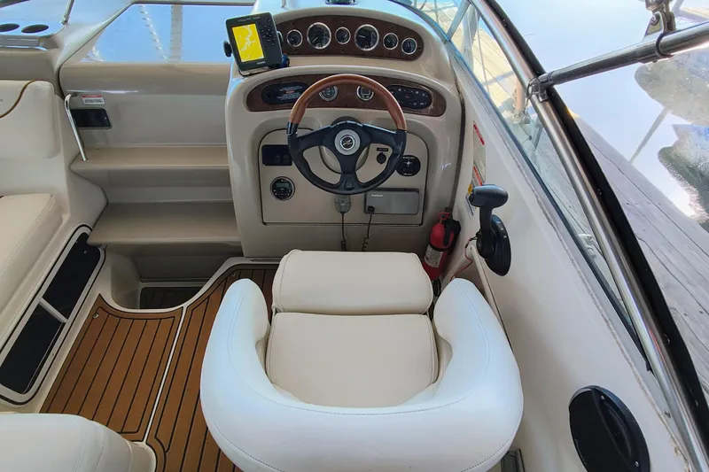 Slide: The Image of Sea Ray Sundancer 260 2001 - 14