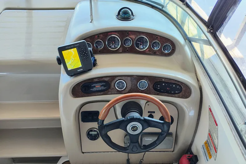 Slide: The Image of Sea Ray Sundancer 260 2001 - 15
