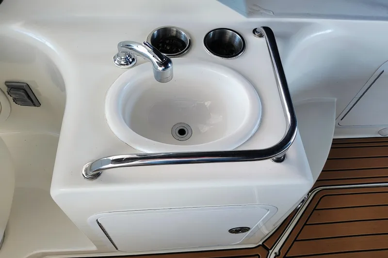 Slide: The Image of Sea Ray Sundancer 260 2001 - 30