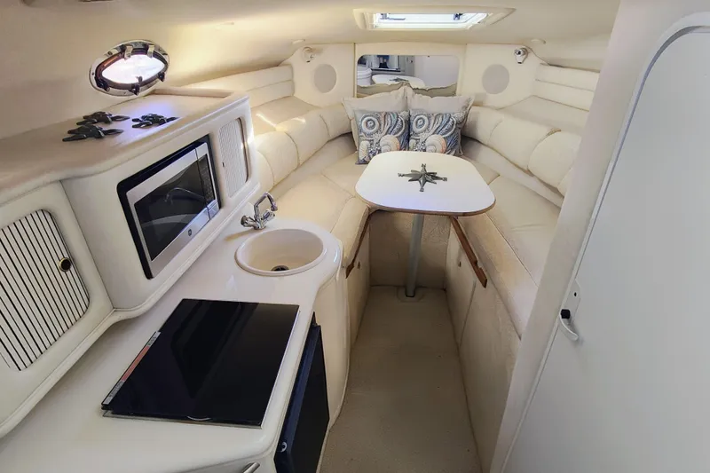 Slide: The Image of Sea Ray Sundancer 260 2001 - 33
