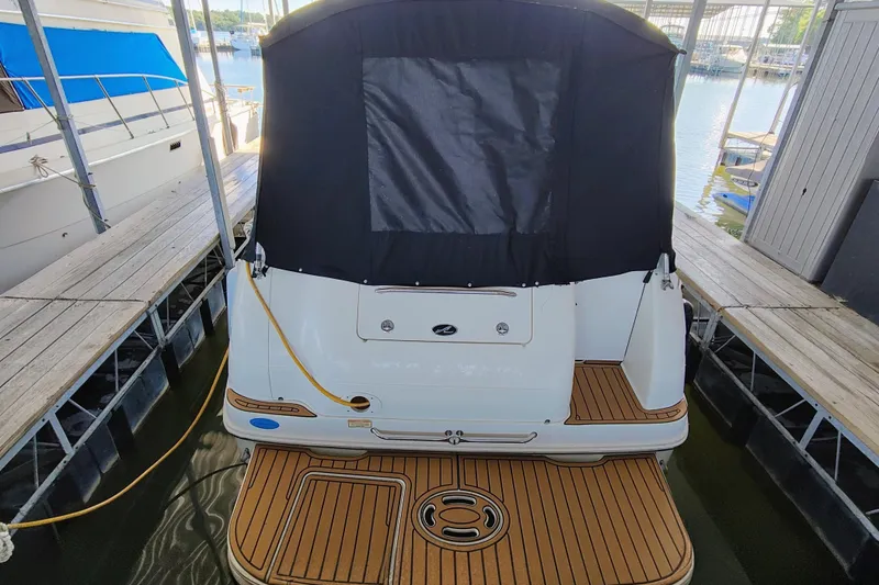 Slide: The Image of Sea Ray Sundancer 260 2001 - 4