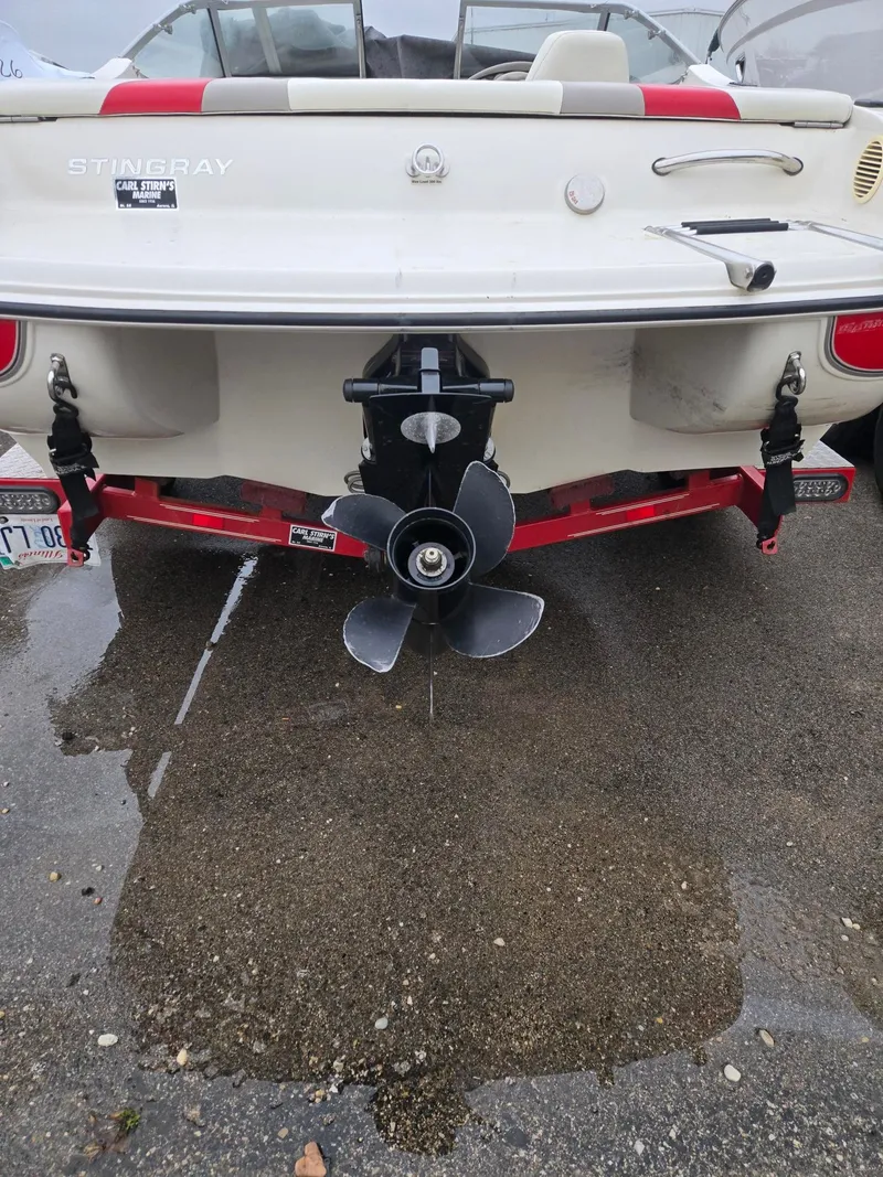 Slide: The Image of Rear view of a 2007 Stingray 185 boat on a trailer. - 3