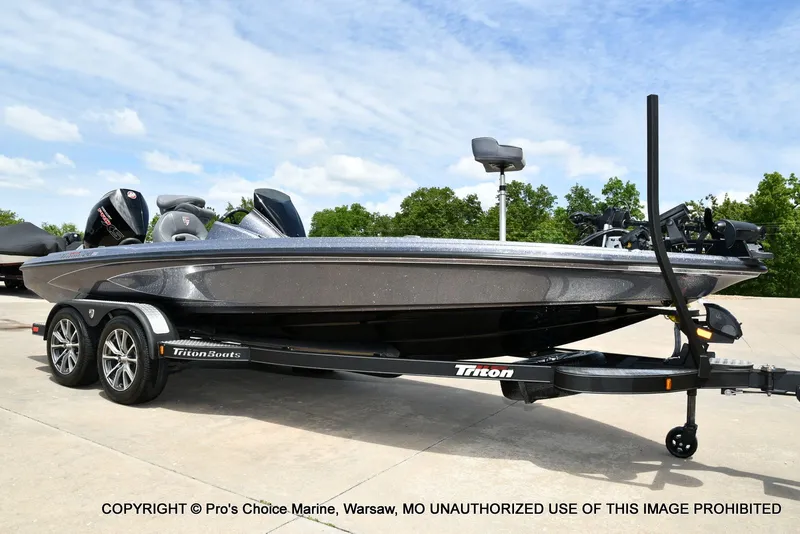 Slide: The Image of Triton 20XP Patriot 2024 - 80