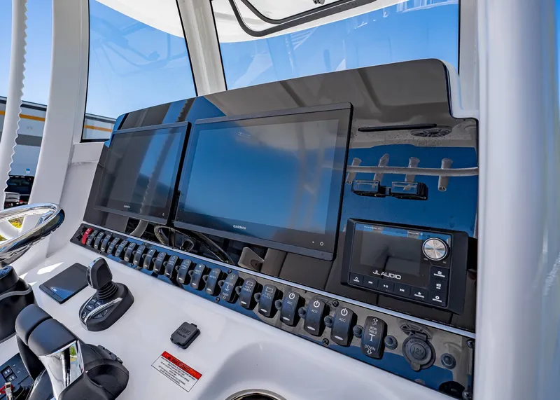 Slide: The Image of Control console of Sea Hunt Gamefish 30, 2026 model. - 25