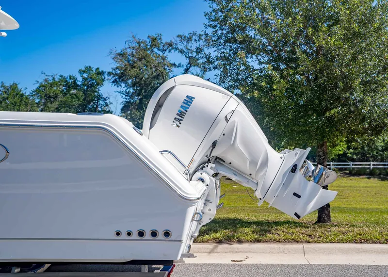 Slide: The Image of Sea Hunt Gamefish 30 with Yamaha engine, 2026 model. - 4