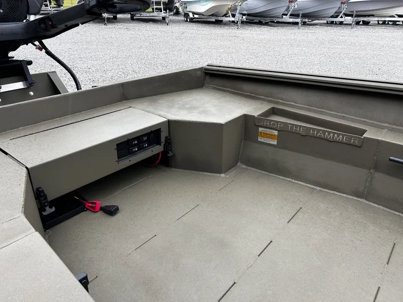 Slide: The Image of Interior of Thor SWAMP HAMMER 1754 boat, year 2026. - 7