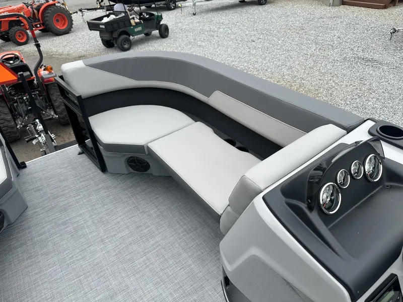 Slide: The Image of Interior of Lowe LS Walk Thru 190 boat, model year 2026. - 5