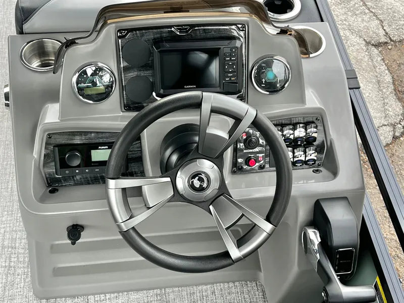 Slide: The Image of 2026 Avalon Venture 85 25' Cruise helm console. - 23