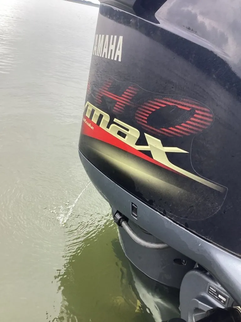 Slide: The Image of Yamaha Vmax outboard motor on a 2017 Skeeter ZX250 boat. - 14
