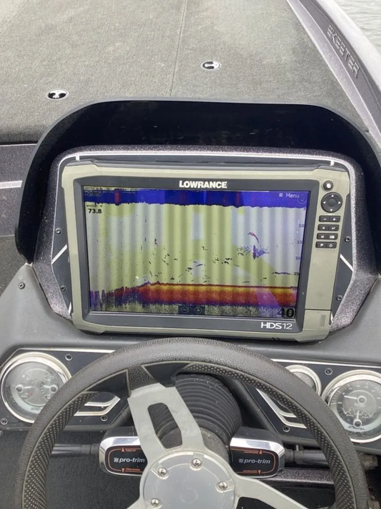 Slide: The Image of Lowrance HDS12 fishfinder on 2017 Skeeter ZX250 boat. - 16