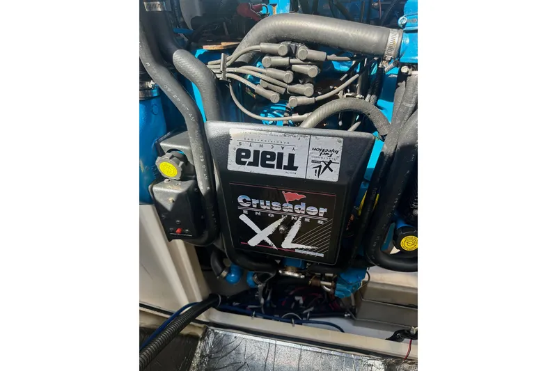 Slide: The Image of Engine compartment of a 1998 Tiara Yachts 2900 Coronet with Crusader XL engine. - 41