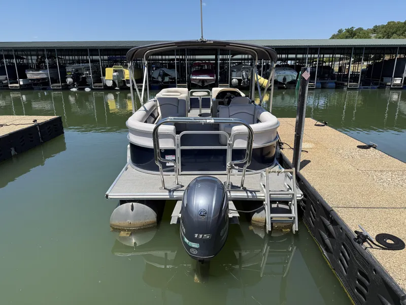 Slide: The Image of 2016 SunChaser 8524 LR pontoon boat docked at marina. - 9