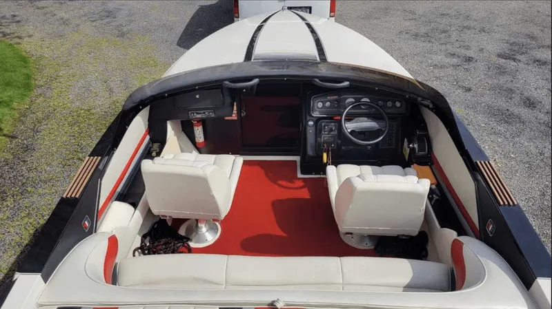 Slide: The Image of Wellcraft Scarab 34 1990 - 2