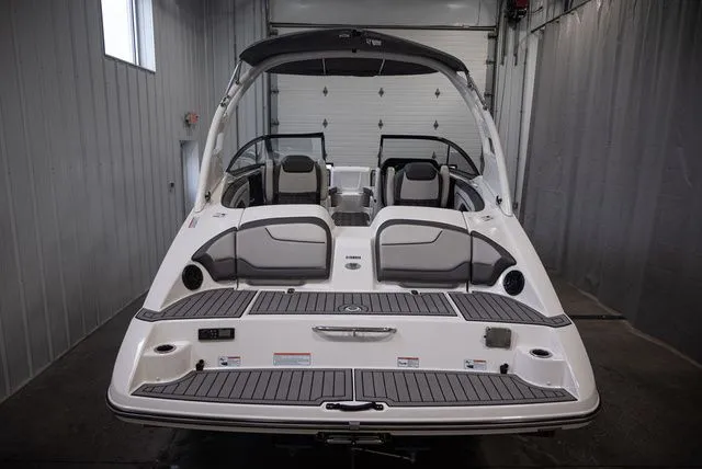 Slide: The Image of Yamaha 212 LTD S 2019 - 4