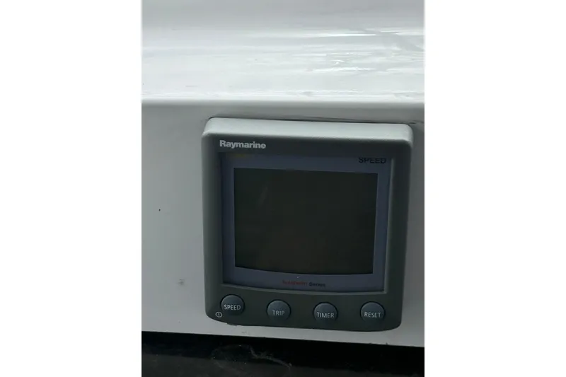 Slide: The Image of Raymarine speed display on 2009 Hunter 41 Deck Salon yacht dashboard. - 19
