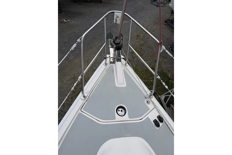 Slide: The Image of Bow view of 2009 Hunter 41 Deck Salon sailboat with stainless steel railings. - 24
