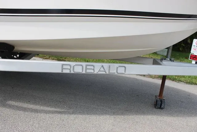 Slide: The Image of Robalo R160 Center Console 2016 - 16