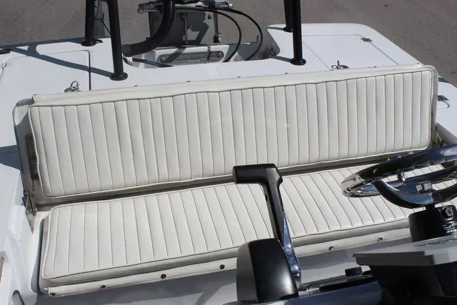 Slide: The Image of White bench seat on a 2005 Action Craft 1890 Flatmaster boat. - 28
