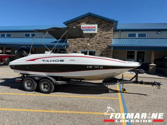 The Image of Tahoe 1950 Deck boat 2017 - 1