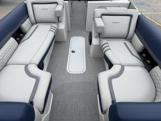 Slide: The Image of Crest Continental 250 SLC 2024 - 13