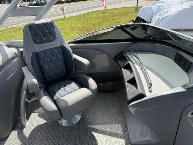 Slide: The Image of Bennington 25 Q FASTBACK 2024 - 21