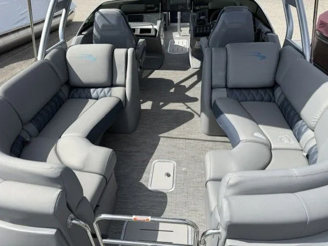 Slide: The Image of Bennington 25 Q FASTBACK 2024 - 24