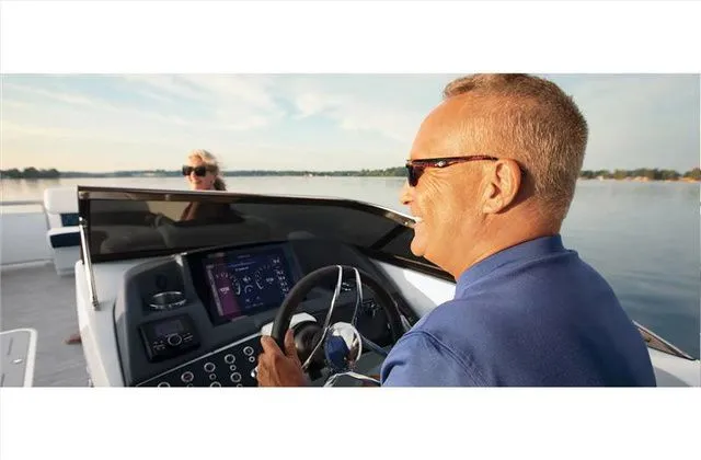 Slide: The Image of Bennington 25 Q FASTBACK 2024 - 6