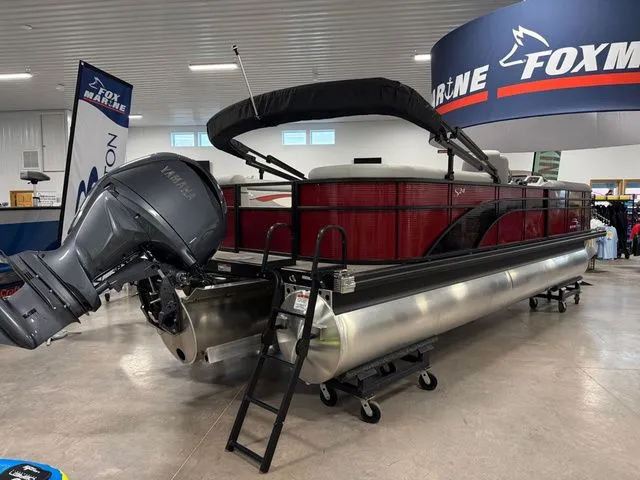 Slide: The Image of Bennington 24 S STERN RADIUS 24 SSR 2024 - 6