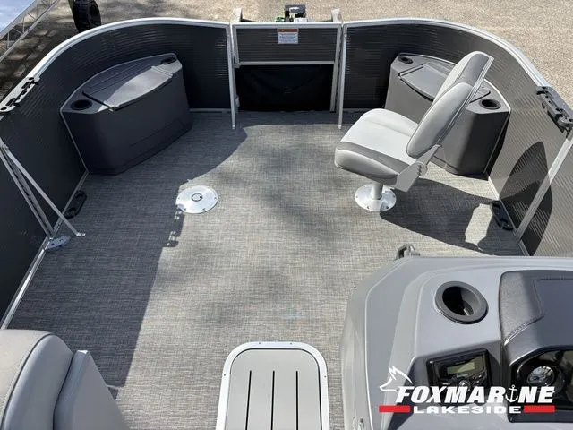 Slide: The Image of Bennington 18 S STERN FISHING 188 SVS-SPS 2024 - 10