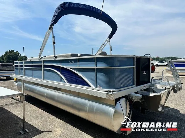 Slide: The Image of Bennington 22 S 4 PT FISHING 22 SF 2023 - 3