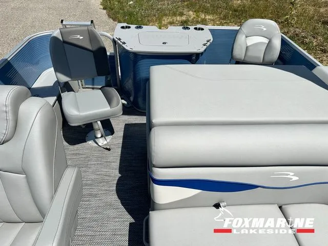 Slide: The Image of Bennington 22 S 4 PT FISHING 22 SF 2023 - 7