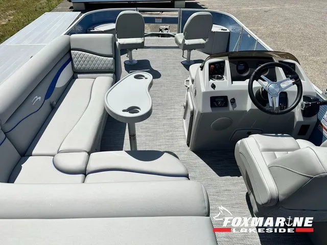 Slide: The Image of Bennington 22 S 4 PT FISHING 22 SF 2023 - 9