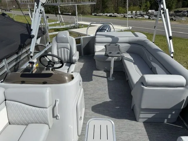 Slide: The Image of Bennington 22 S CRUISE 22 SL 2024 - 16
