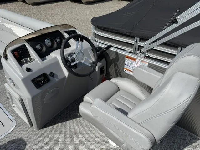 Slide: The Image of Bennington 22 S CRUISE 22 SL 2024 - 18