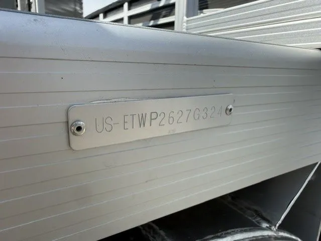 Slide: The Image of Bennington 22 S CRUISE 22 SL 2024 - 35
