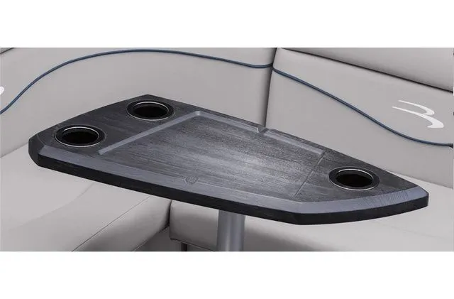 Slide: The Image of Bennington 25 S STERN RADIUS 25 SSR 2023 - 13