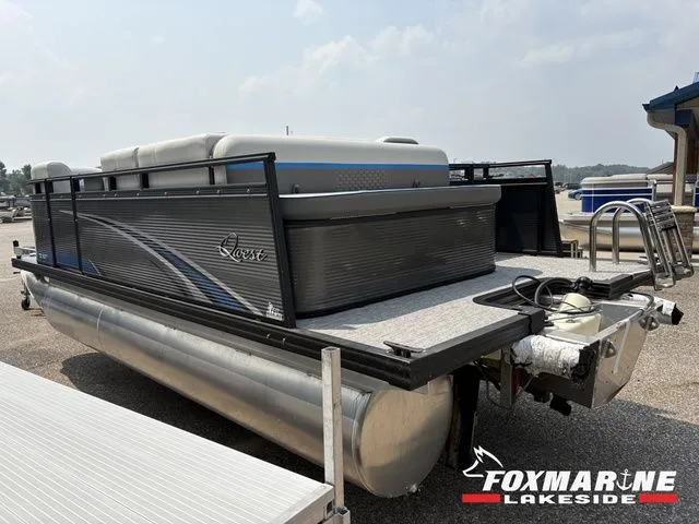 Slide: The Image of Qwest E 816 LANAI-L 2024 - 3