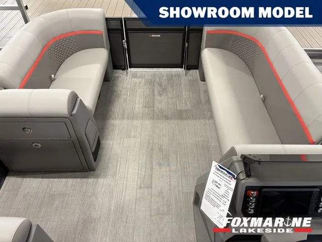 Slide: The Image of Qwest E 8520 AQ XRE CRUISE- LTZ 2024 - 4
