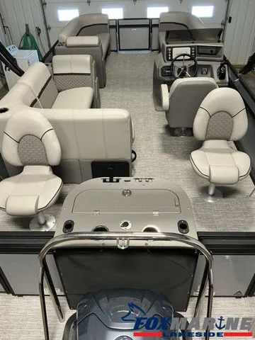 Slide: The Image of Qwest E 8522 AQ XRE CRUISE- LT 2024 - 13