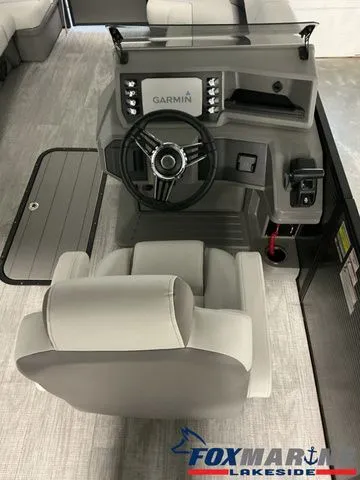 Slide: The Image of Qwest E CLASS 22 XRE CRUISE 2025 - 8