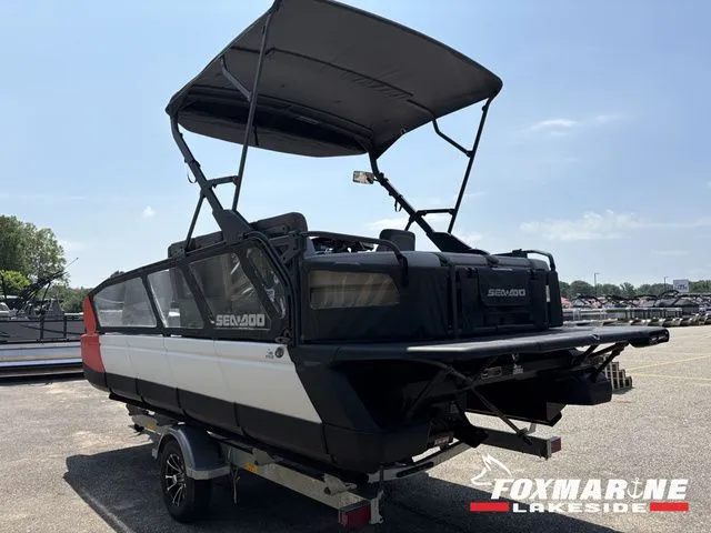 Slide: The Image of Sea-Doo SWITCH SPORT 21' 230 2024 - 3