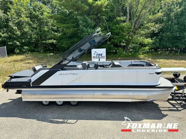 The Image of Manitou 22 Cruise Bench Stealth 2024 - 1