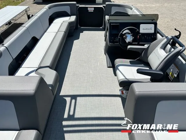 Slide: The Image of Manitou 22 Cruise Bench Stealth 2024 - 8