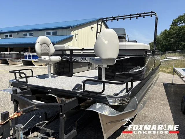 Slide: The Image of Angler Qwest Pontoons ANGLER QWEST 8522/24 PRO TROLL 2023 - 8