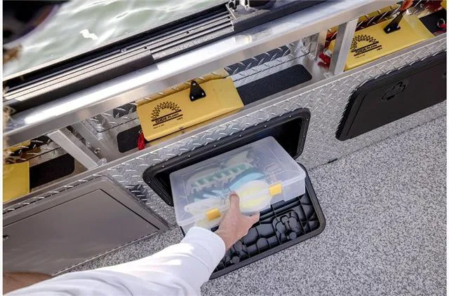 Slide: The Image of Angler Qwest Pontoons AQ 8524 PRO TROLL 2023 - 7