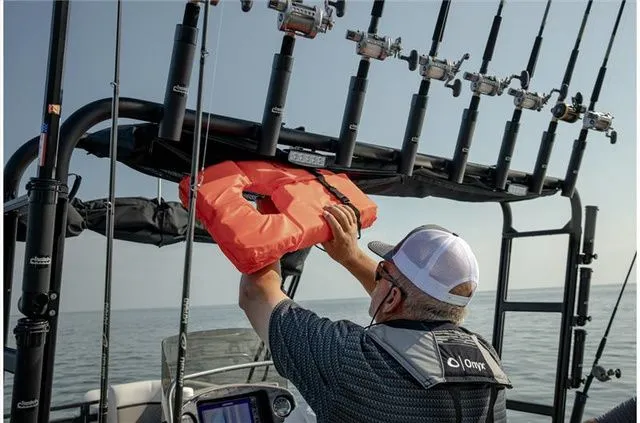 Slide: The Image of Angler Qwest Pontoons AQ 8524 PRO TROLL 2023 - 9